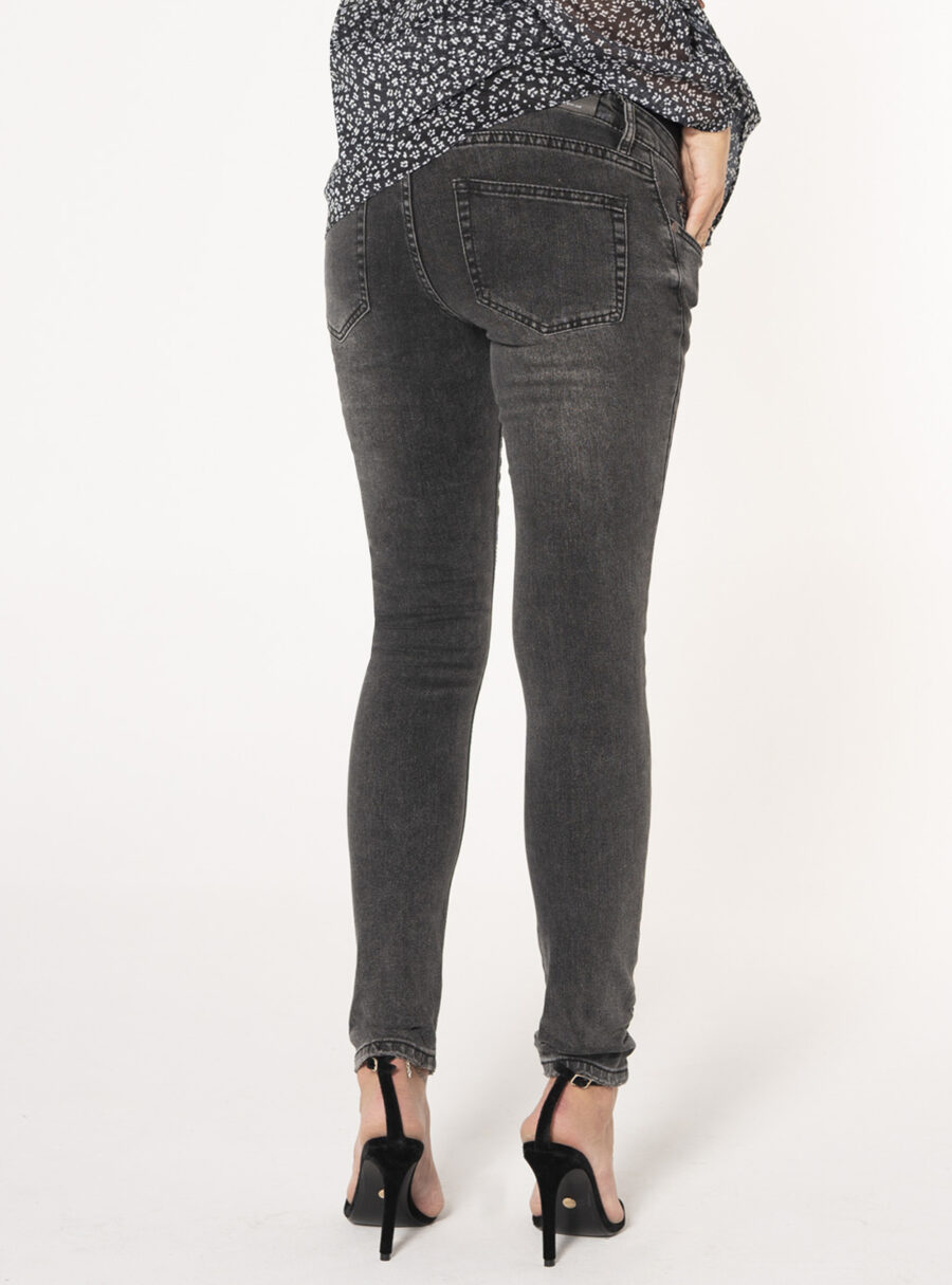 Jeans premamá slim en negro - Imagen 2
