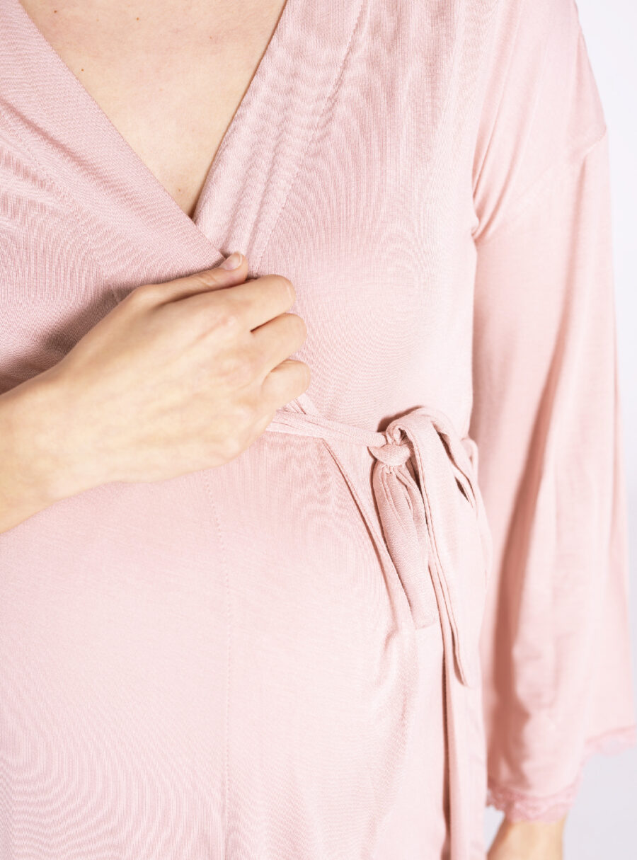 Bata premamá con encaje a tono - Imagen 5